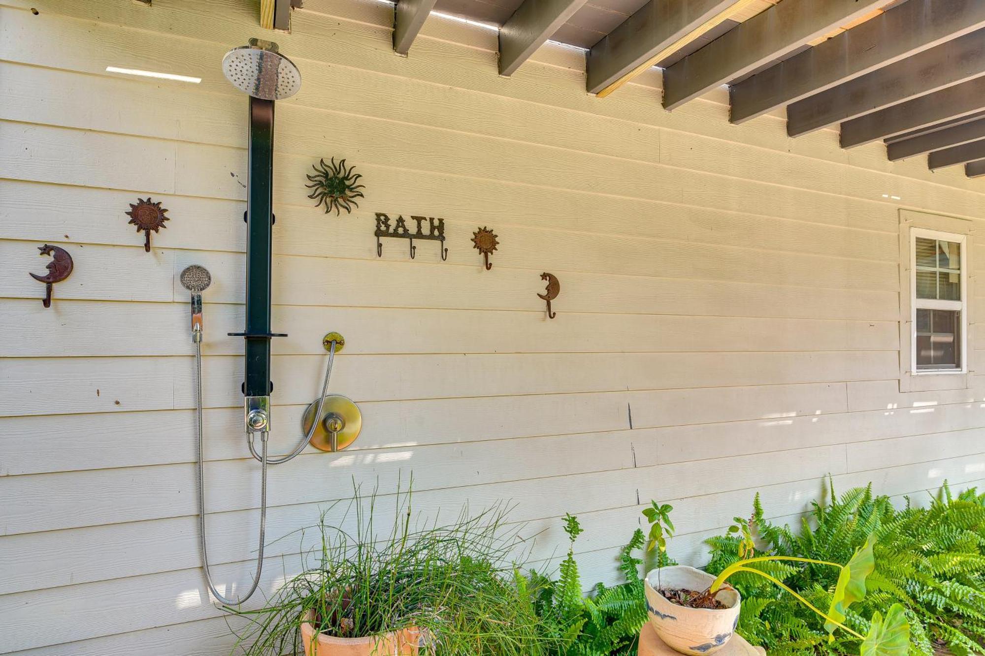 Cozy Galveston Apartment With Private Beach Pass! Eksteriør billede