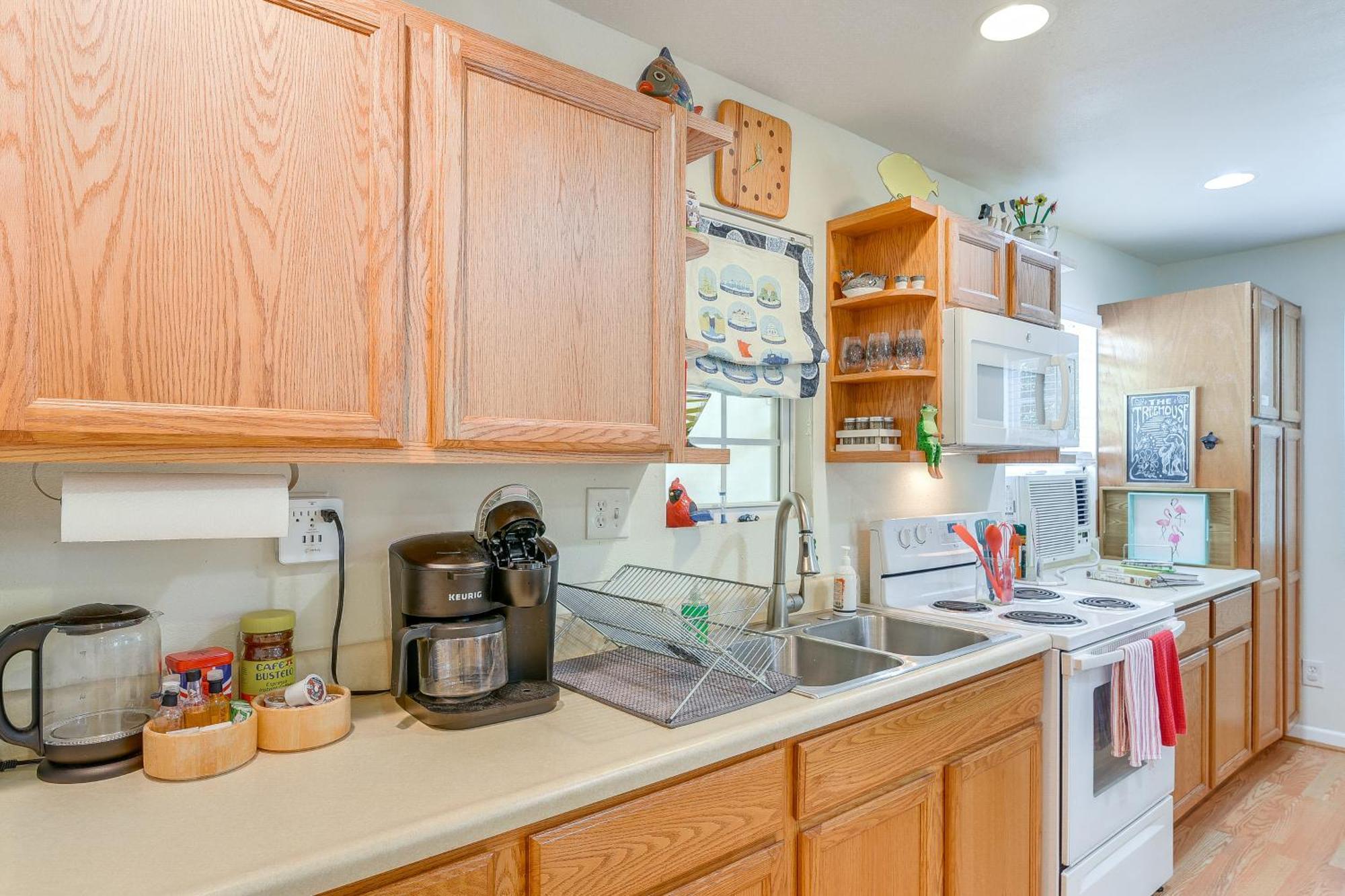 Cozy Galveston Apartment With Private Beach Pass! Eksteriør billede