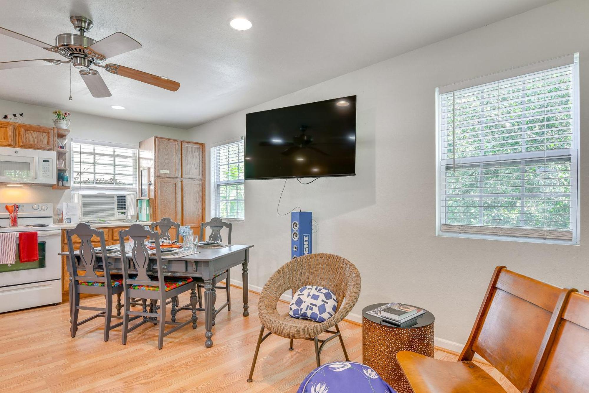 Cozy Galveston Apartment With Private Beach Pass! Eksteriør billede